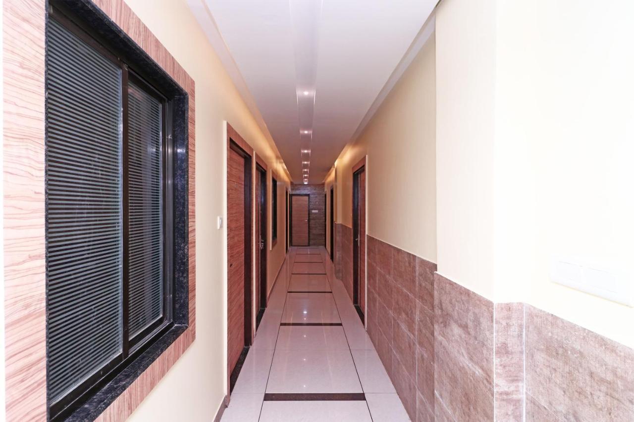 Capital O Hotel Sapphire Inn Gorakhpur Bagian luar foto